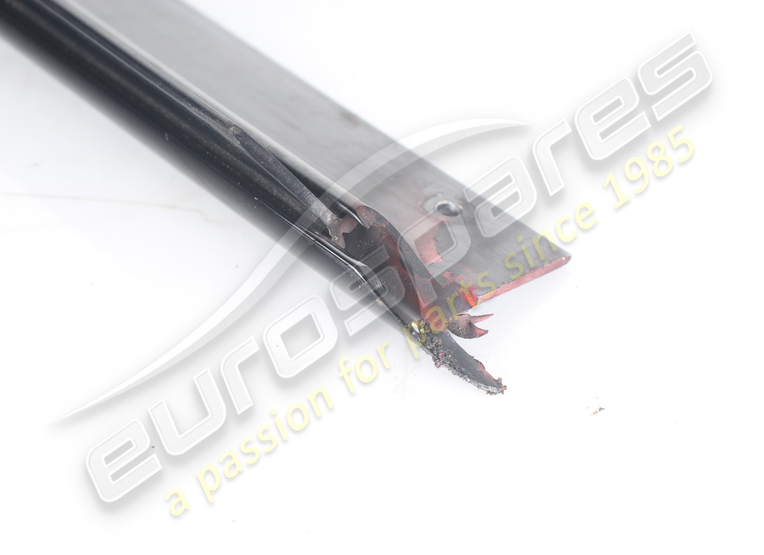 gebraucht ferrari linksformteil gts. teilenummer 60872600 (3)