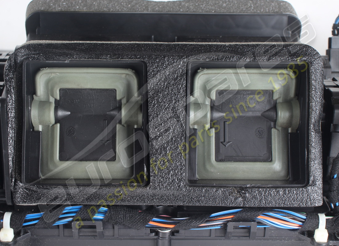 GEBRAUCHTE FERRARI KOMPLETTE KLIMAANLAGE. TEILENUMMER 88330900 (7) gebrauchte ferrari komplette klimaanlage. teilenummer 88330900 (7)