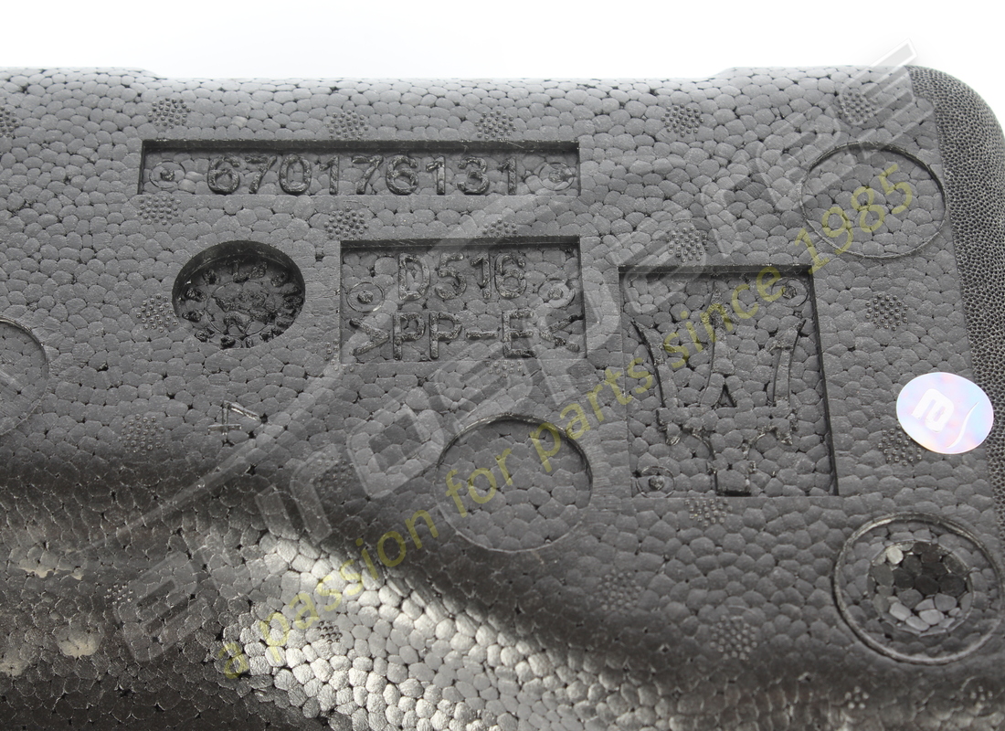 gebrauchtes maserati handschuhbox. teilenummer 670176131 (2)