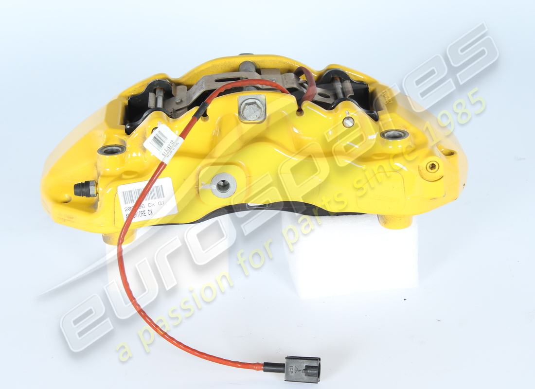 gebrauchter ferrari vorderer rechter bremssattel mit belägen. teilenummer 297309 (3)