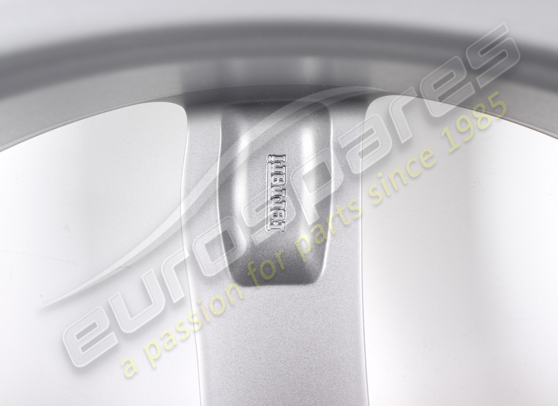 neues ferrari vorderrad. teilenummer 336560 (4)