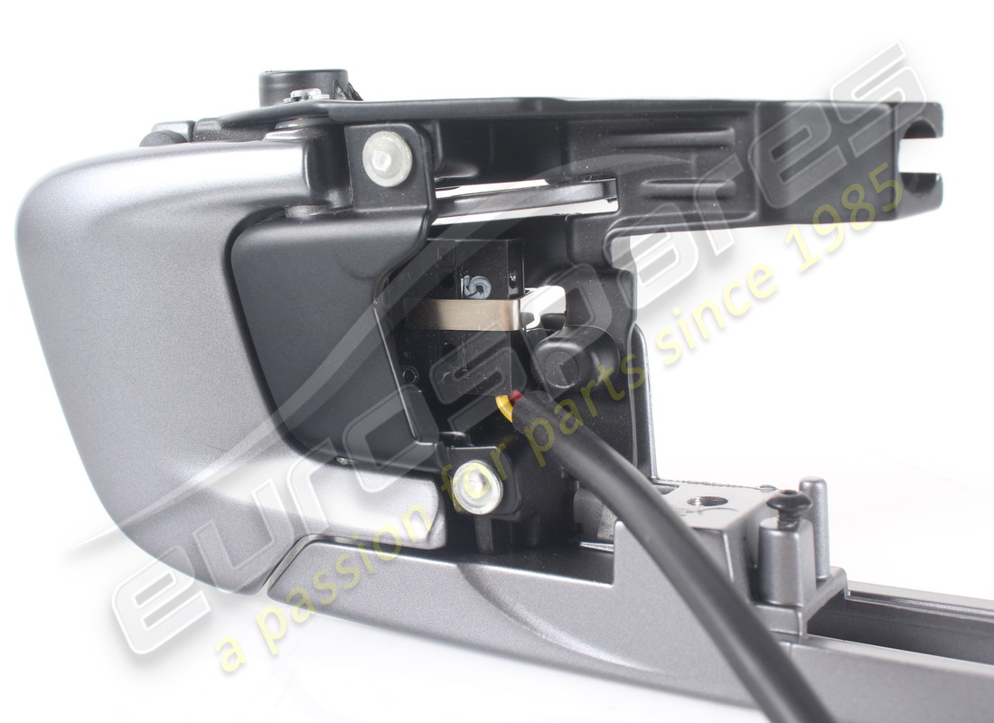 GEBRAUCHT FERRARI KOMPLETT RECHTER TÜRGRIFF. TEILENUMMER 88554400 (2) gebraucht ferrari komplett rechter türgriff. teilenummer 88554400 (2)