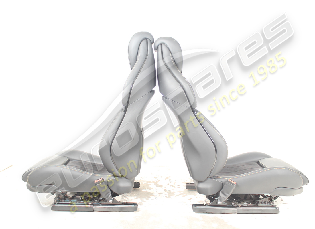 gebraucht eurospares komplettes set aus vorder- und rücksitzen. teilenummer eap1564145 (17)