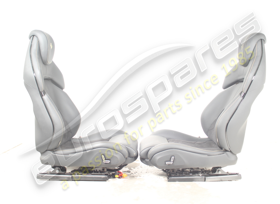 gebraucht eurospares komplettes set aus vorder- und rücksitzen. teilenummer eap1564145 (13)