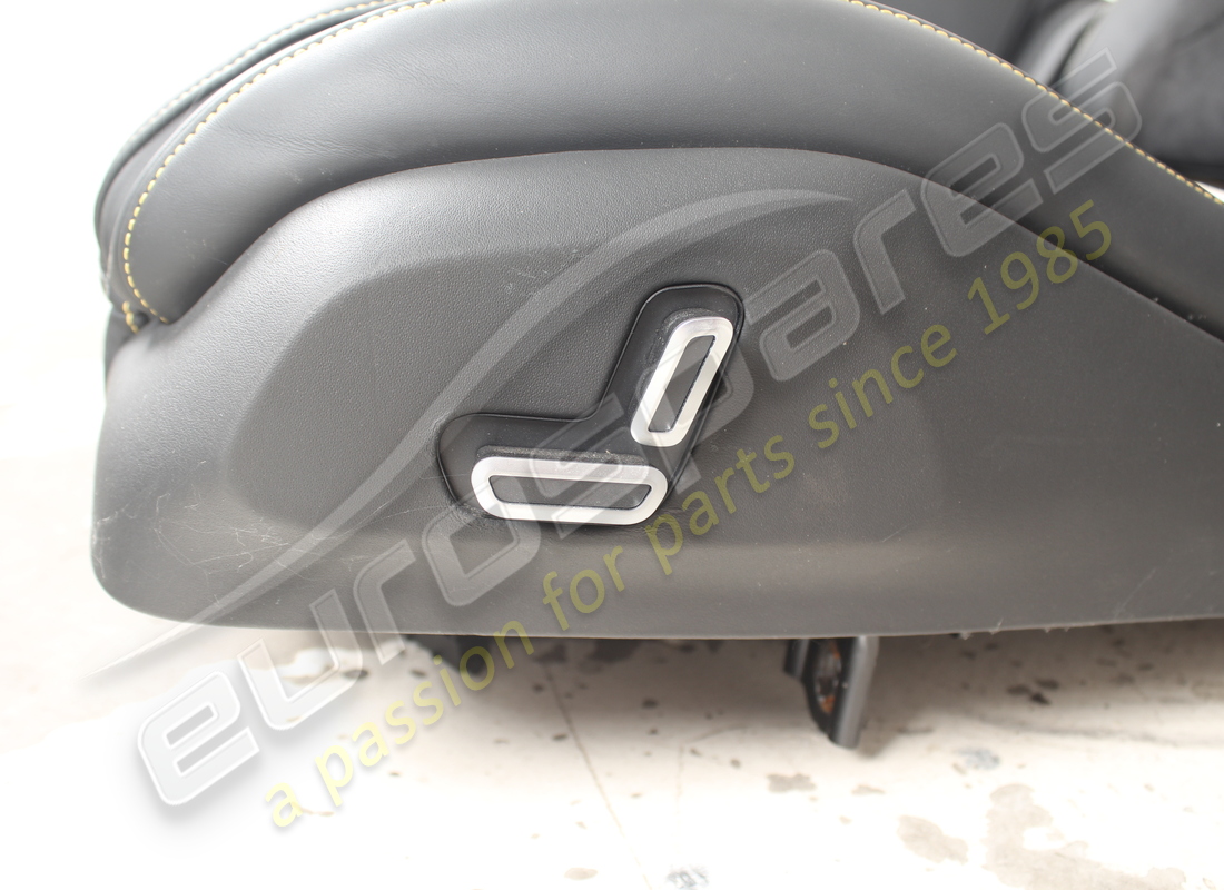 gebraucht eurospares komplettes set aus vorder- und rücksitzen. teilenummer eap1564145 (6)