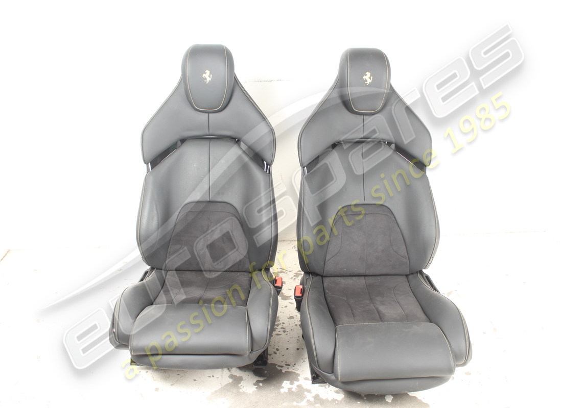 gebraucht eurospares komplettes set aus vorder- und rücksitzen. teilenummer eap1564145 (8)