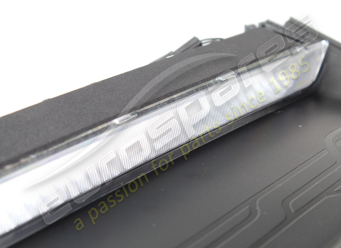 neues porsche bremslicht. teilenummer 9j1945087e (2)