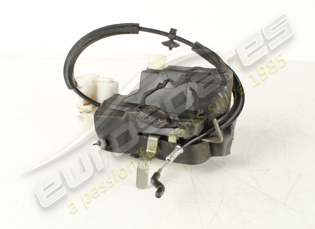 USED MASERATI LH REAR DOOR LOCK. PART NUMBER 68206500 (2) used maserati lh rear door lock. part number 68206500 (2)