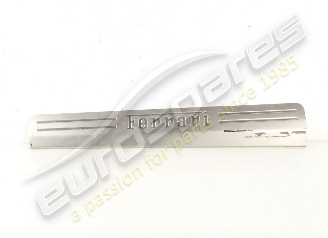 GEBRAUCHTE Ferrari RECHTE KICKPLATTE. TEILENUMMER 81361800 (1)