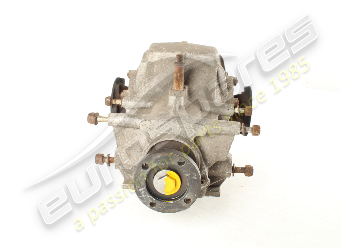 gebrauchte maserati hinterachse mit stützen. teilenummer 386201031 (2)