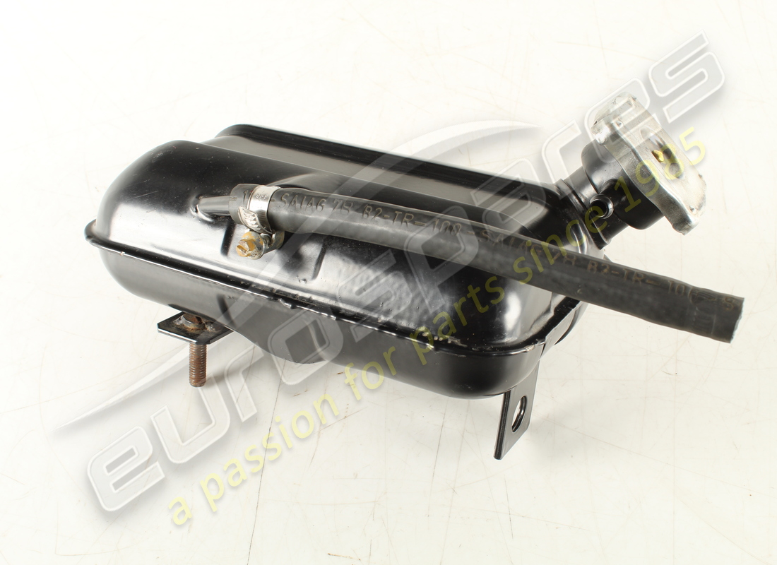 verwendeter ferrari headertank. teilenummer 126466 (3)