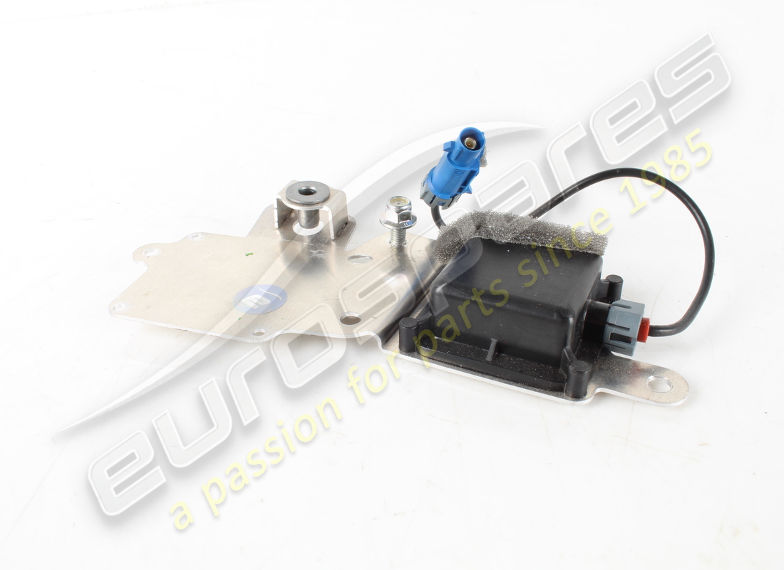 GEBRAUCHTE Ferrari ANTENNE GNSS . TEILENUMMER 957961 (1) GEBRAUCHTE Ferrari ANTENNE GNSS . TEILENUMMER 957961 (1)