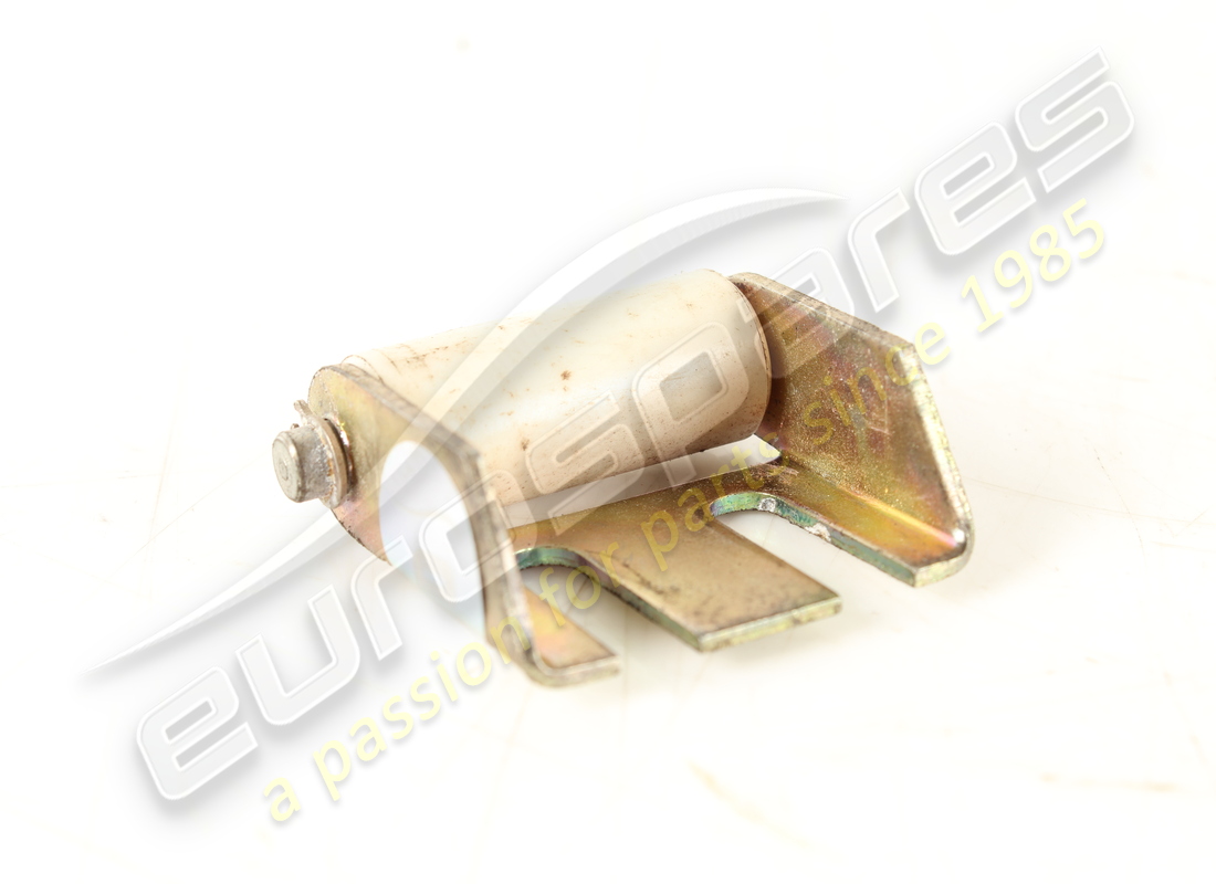 verwendete ferrari halterung. teilenummer 61111900 (2)