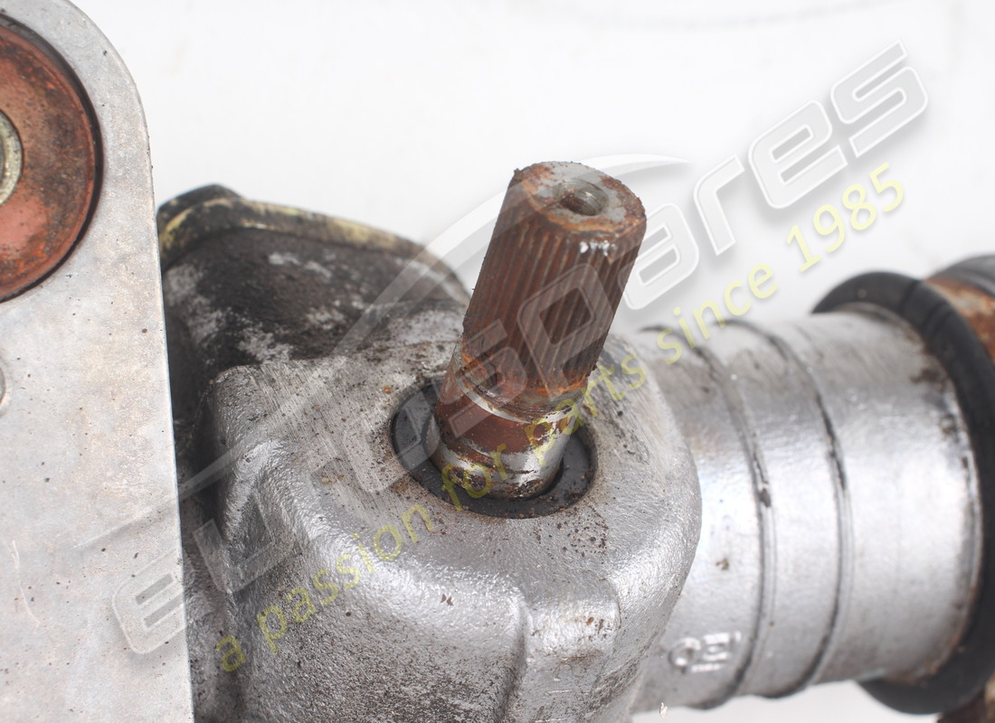 GEBRAUCHT FERRARI LENKGETRIEBE RHD TEILENUMMER 123910 (7) gebraucht ferrari lenkgetriebe rhd teilenummer 123910 (7)
