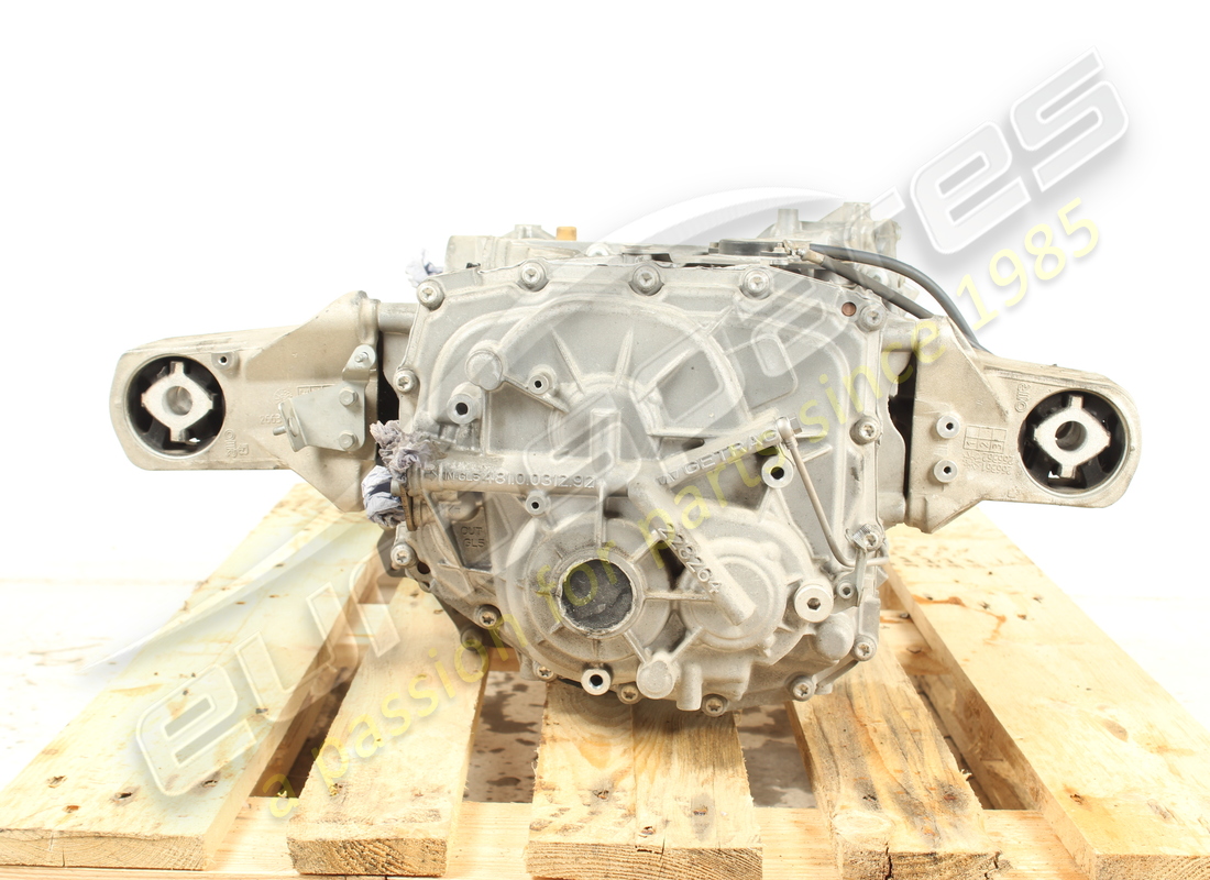 GEBRAUCHTES Ferrari KOMPLETTES DCT-GETRIEBE. TEILENUMMER 270501 (1)