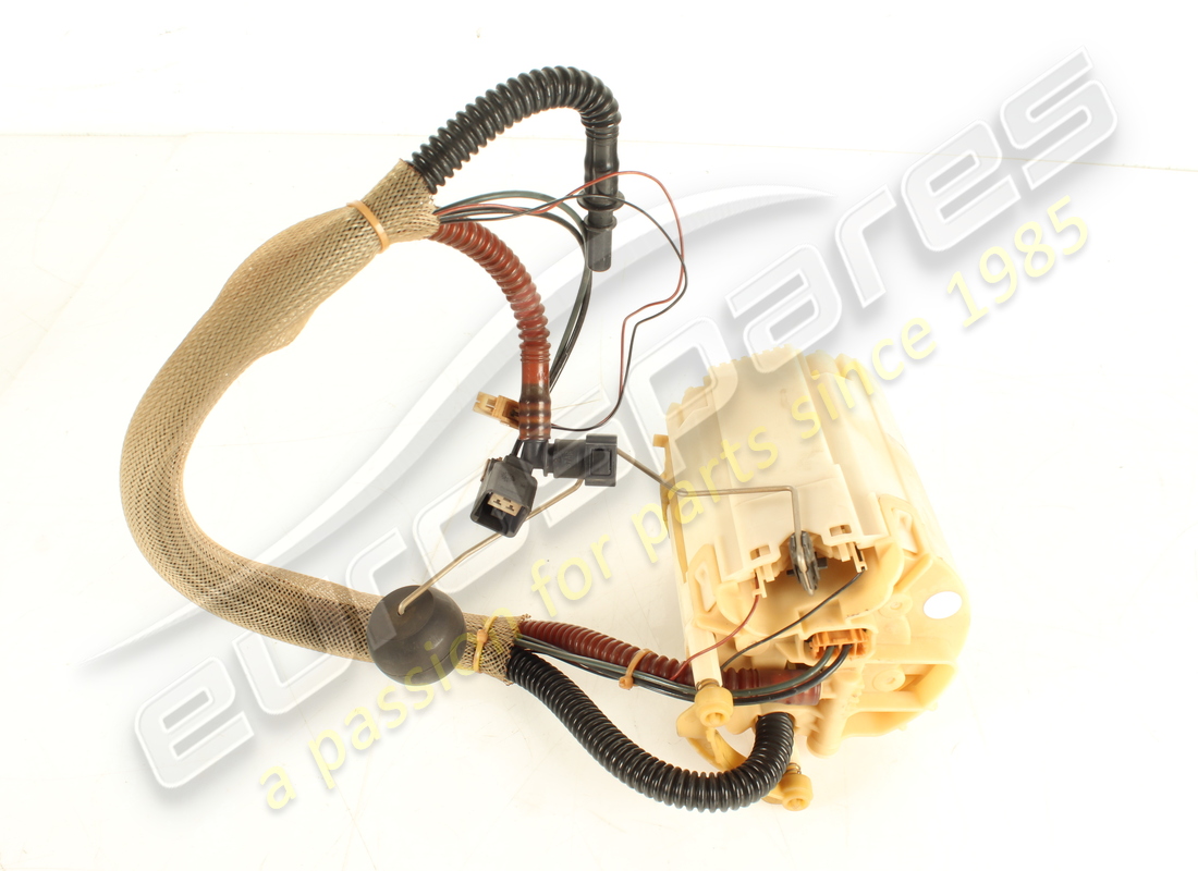 gebrauchte ferrari linke kraftstoffpumpe. teilenummer 272087 (2)