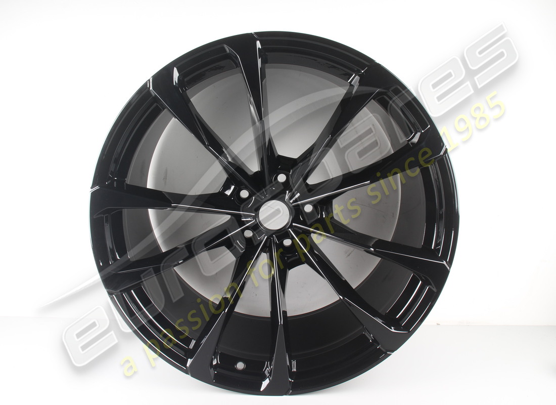 RECONDITIONED LAMBORGHINI REAR ALLOY WHEEL . PART NUMBER 4ML601025BBY9B (1)