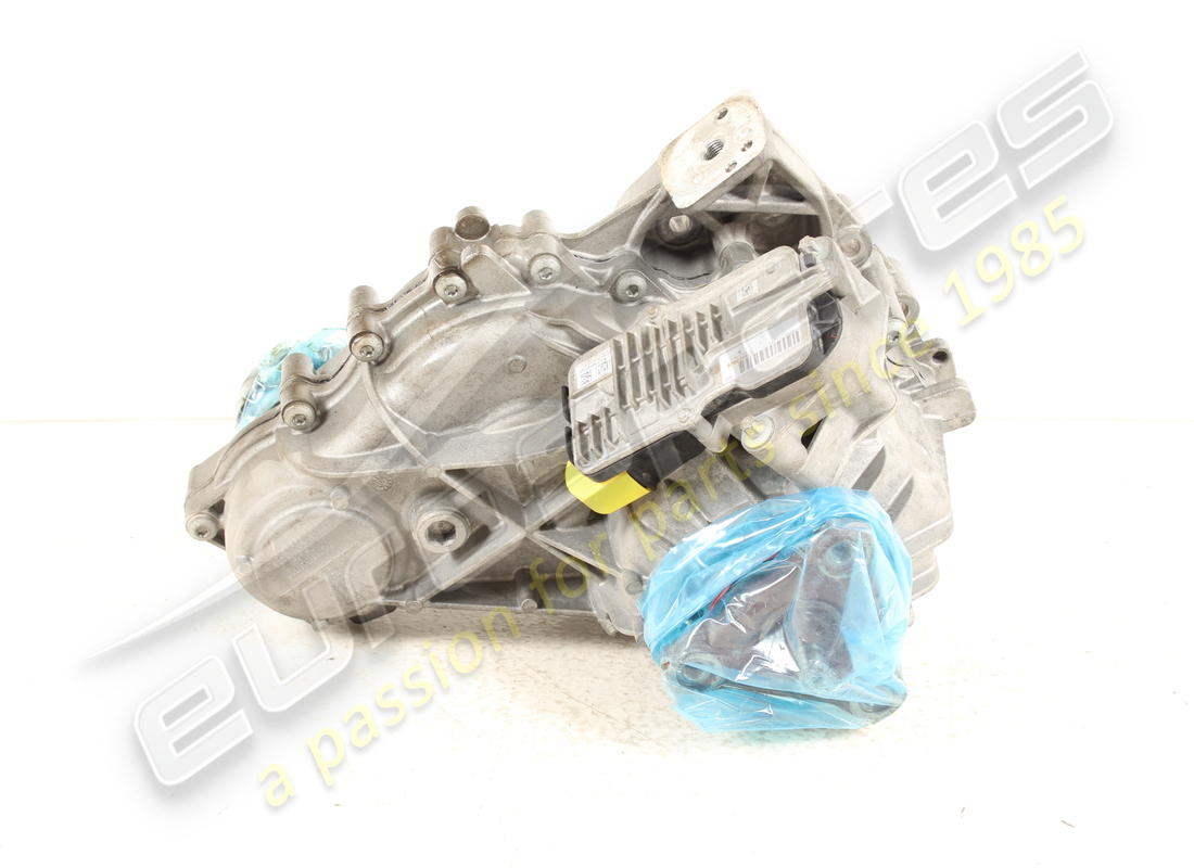 GEBRAUCHTES Maserati ALLRAD-VERTEILERGETRIEBE. TEILENUMMER 670038072 (1)