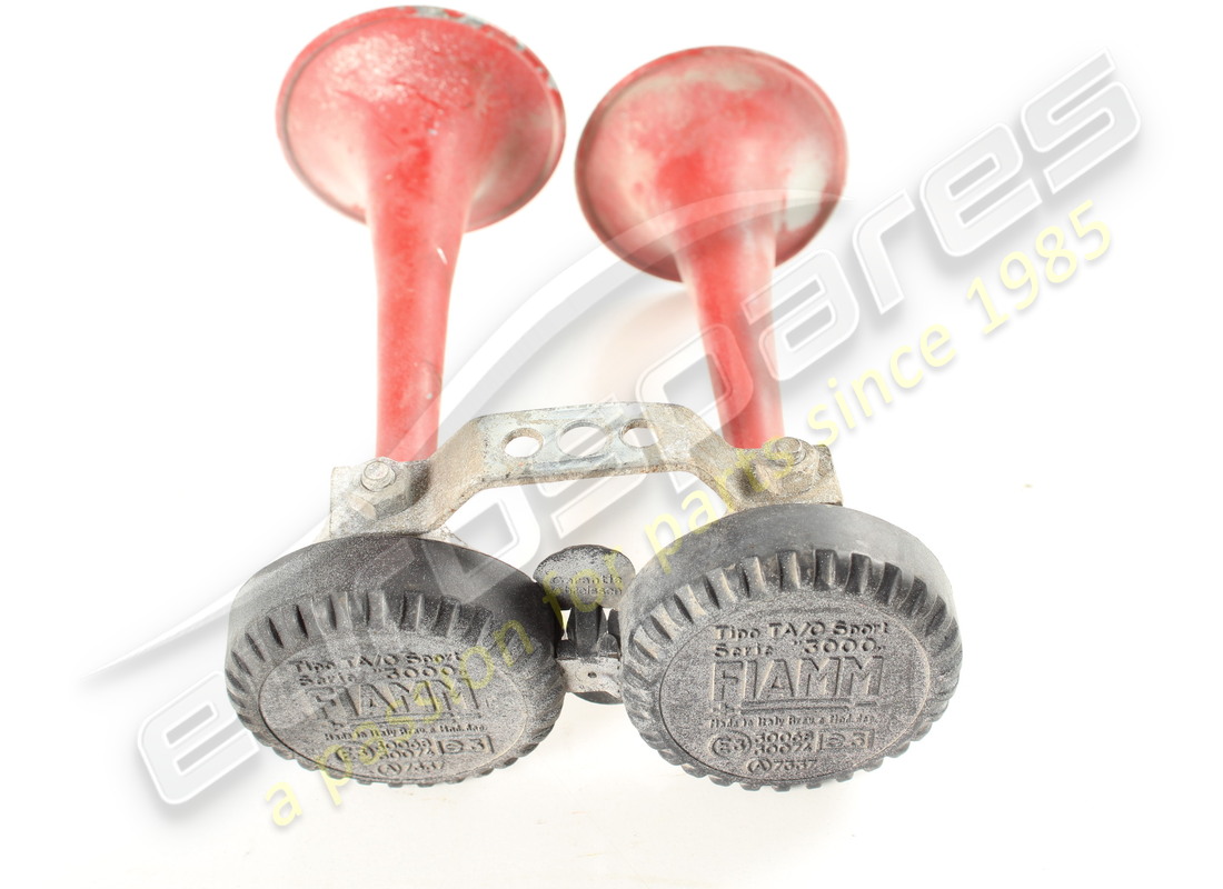 gebrauchte ferrari hörner. teilenummer 10665500 (3)