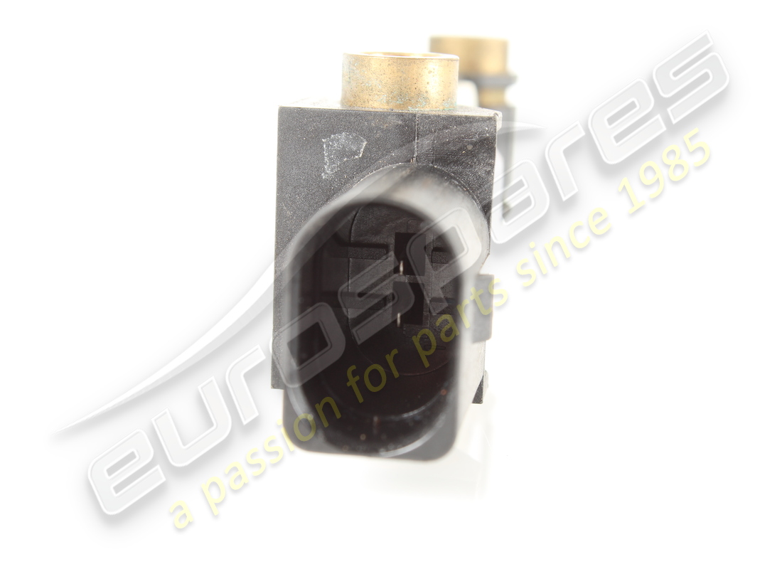 verwendeter lamborghini sensor. teilenummer 8e0959643e (2)