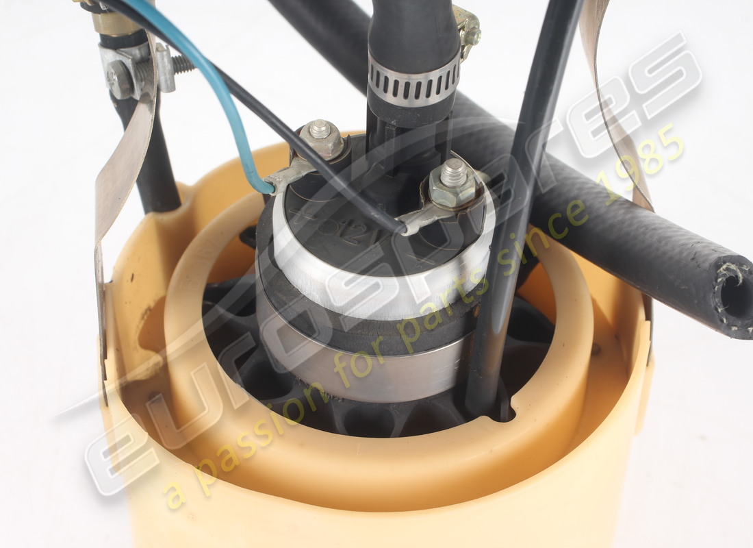 gebrauchte maserati tauchkraftstoffpumpe d.43 bosch. teilenummer 393750135 (3)