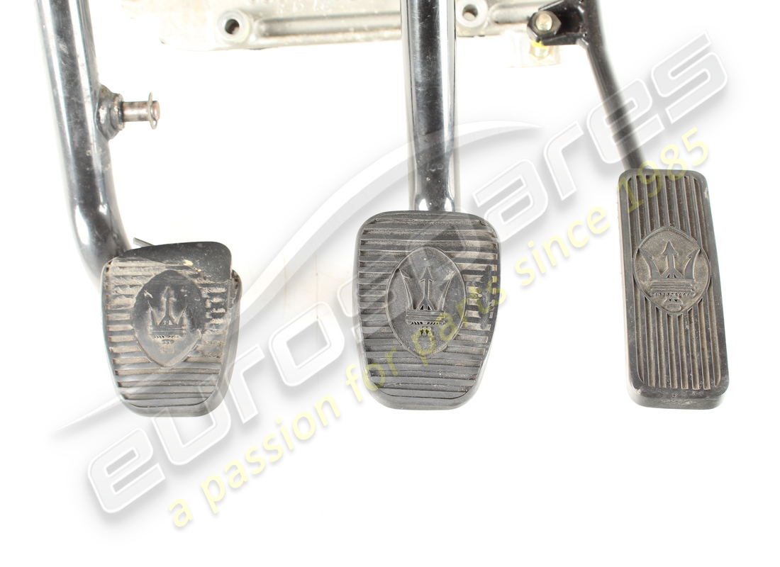 gebraucht maserati pedale support. teilenummer 388410304 (3)