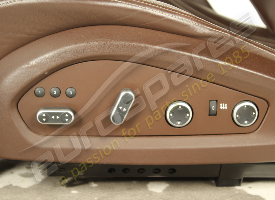 gebraucht ferrari komplettes sitzset mit heckscheiben. teilenummer eap1564144 (9)