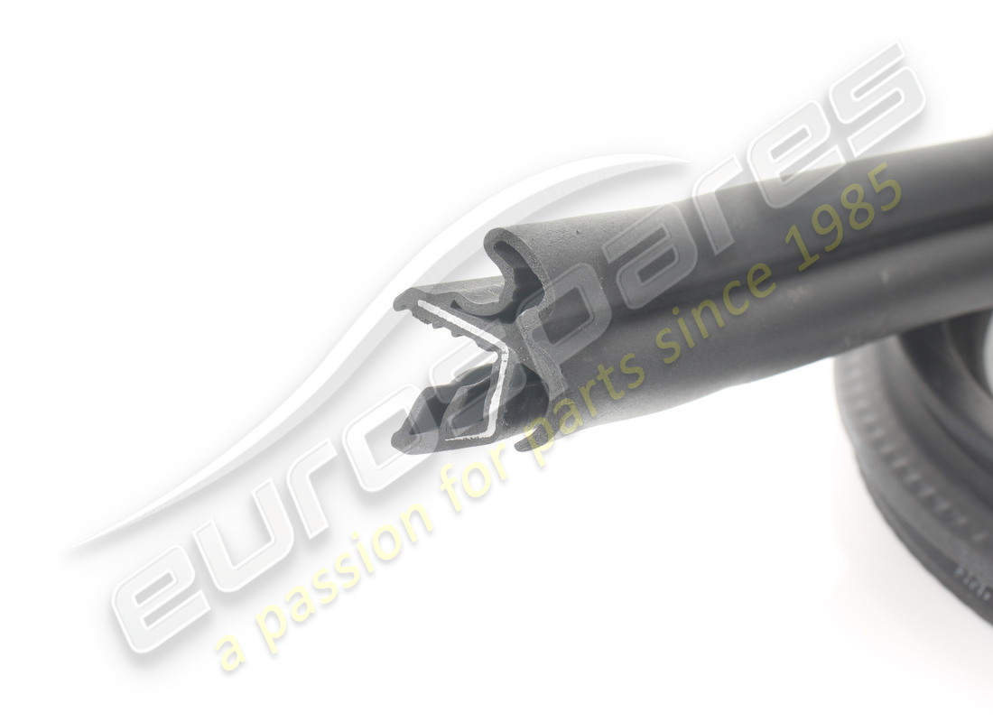 GEBRAUCHT FERRARI GUARNIZIONE CONTORNO INFERIO. TEILENUMMER 961826 (2) gebraucht ferrari guarnizione contorno inferio. teilenummer 961826 (2)