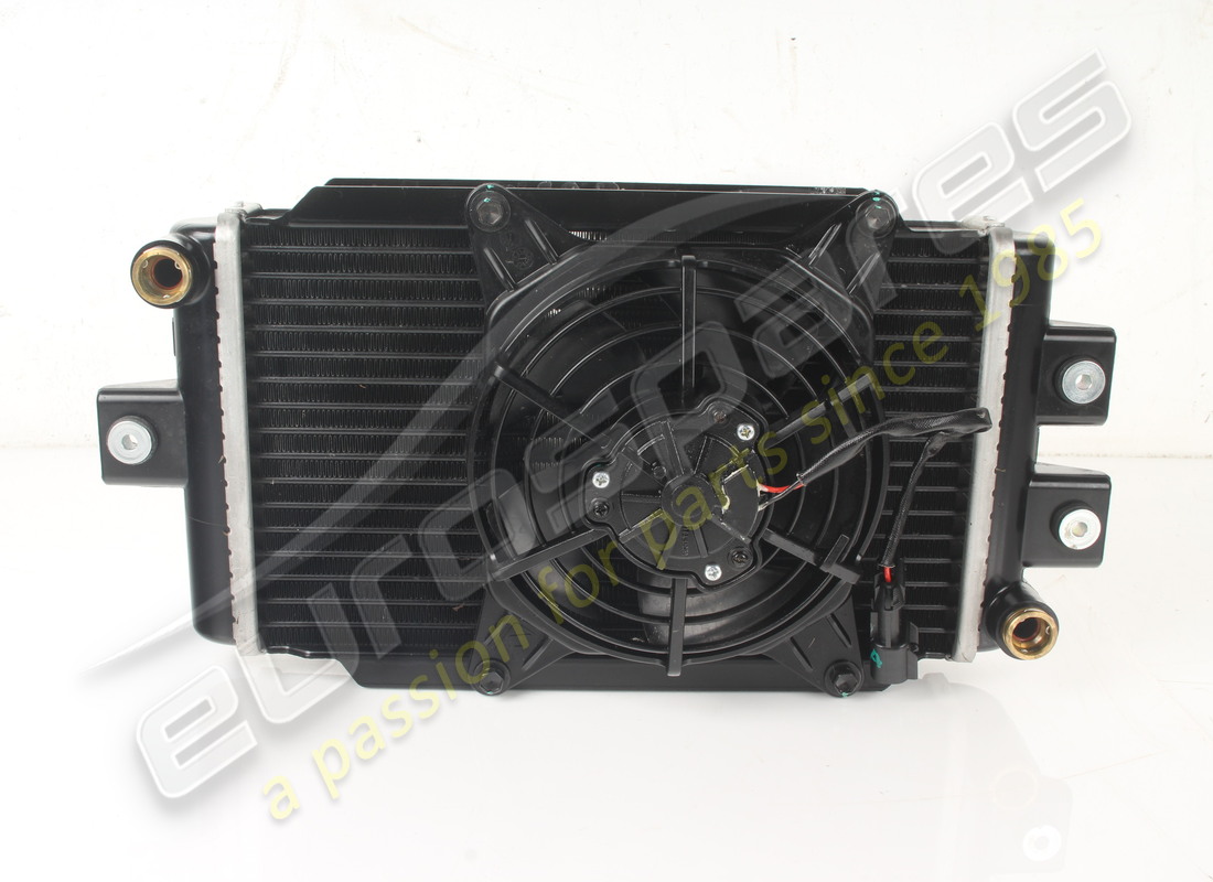 gebrauchter ferrari kühler mit lüfter. teilenummer 934069 (1)