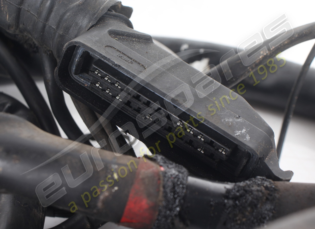 VERWENDET FERRARI HINTERES KABEL. TEILENUMMER 62496500 (3) verwendet ferrari hinteres kabel. teilenummer 62496500 (3)