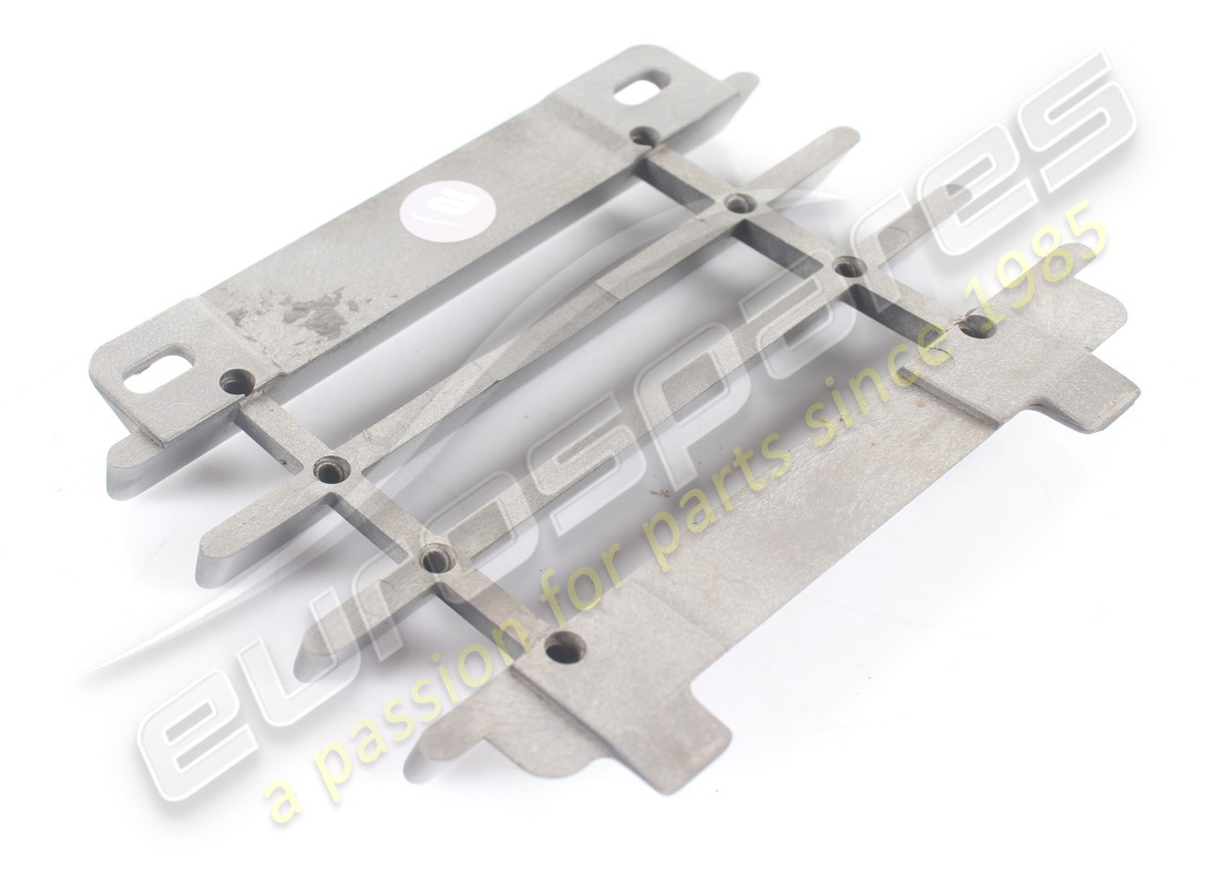 GEBRAUCHTER HINTERER HAKENGRILL MASERATI 4P90. TEILENUMMER 376300648 (5) gebrauchter hinterer hakengrill maserati 4p90. teilenummer 376300648 (5)