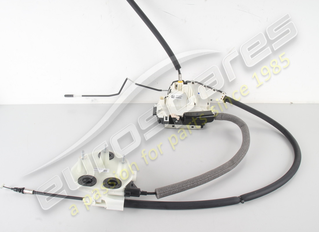 neues maserati rechtes vordertürschloss. teilenummer 670216492 (3)