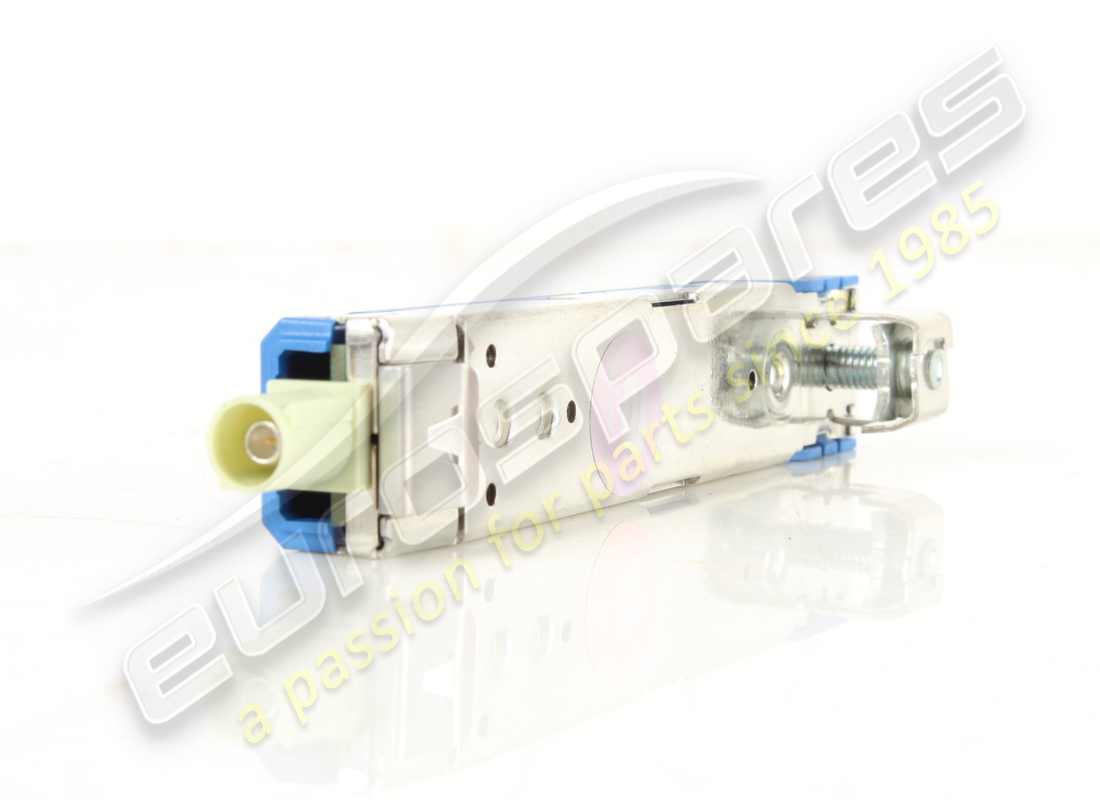 GEBRAUCHT LAMBORGHINI ANTENNENVERSTÄRKER AM/FM/DAB RDW/NAR. TEILENUMMER 4M8035225M (3) gebraucht lamborghini antennenverstärker am/fm/dab rdw/nar. teilenummer 4m8035225m (3)