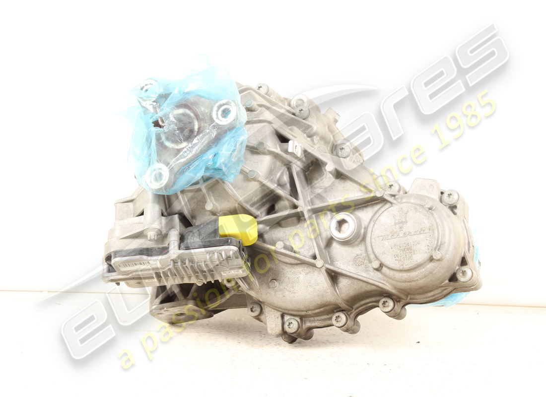 gebrauchtes maserati allradantrieb-verteilergehäuse. teilenummer 670154135 (2)