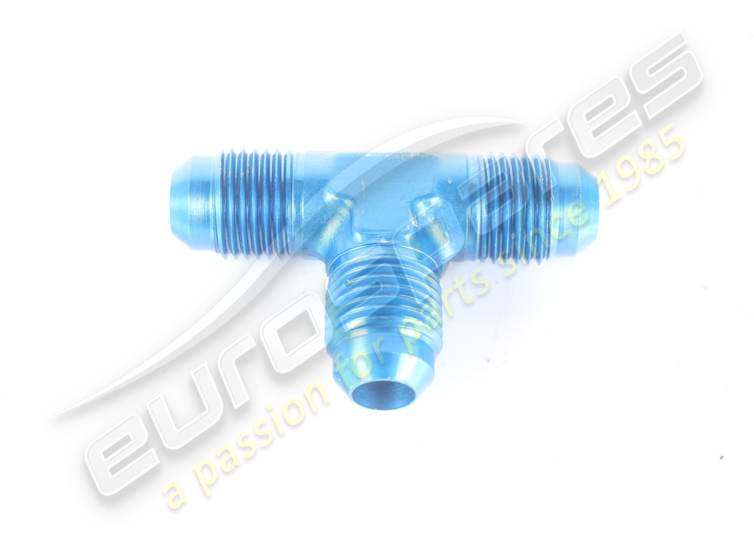 GEBRAUCHTER FERRARI 3-WAY ANSCHLUSS. TEILENUMMER 318250 (1) gebrauchter ferrari 3-way anschluss. teilenummer 318250 (1)