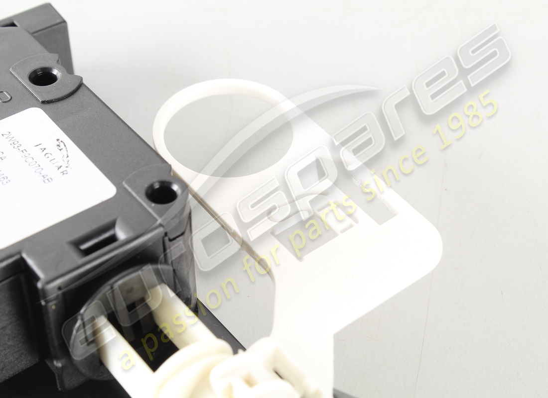 neuer aston martin stellantrieb-kraftstoffeinfüllstutzen. teilenummer 4g433710067 (3)