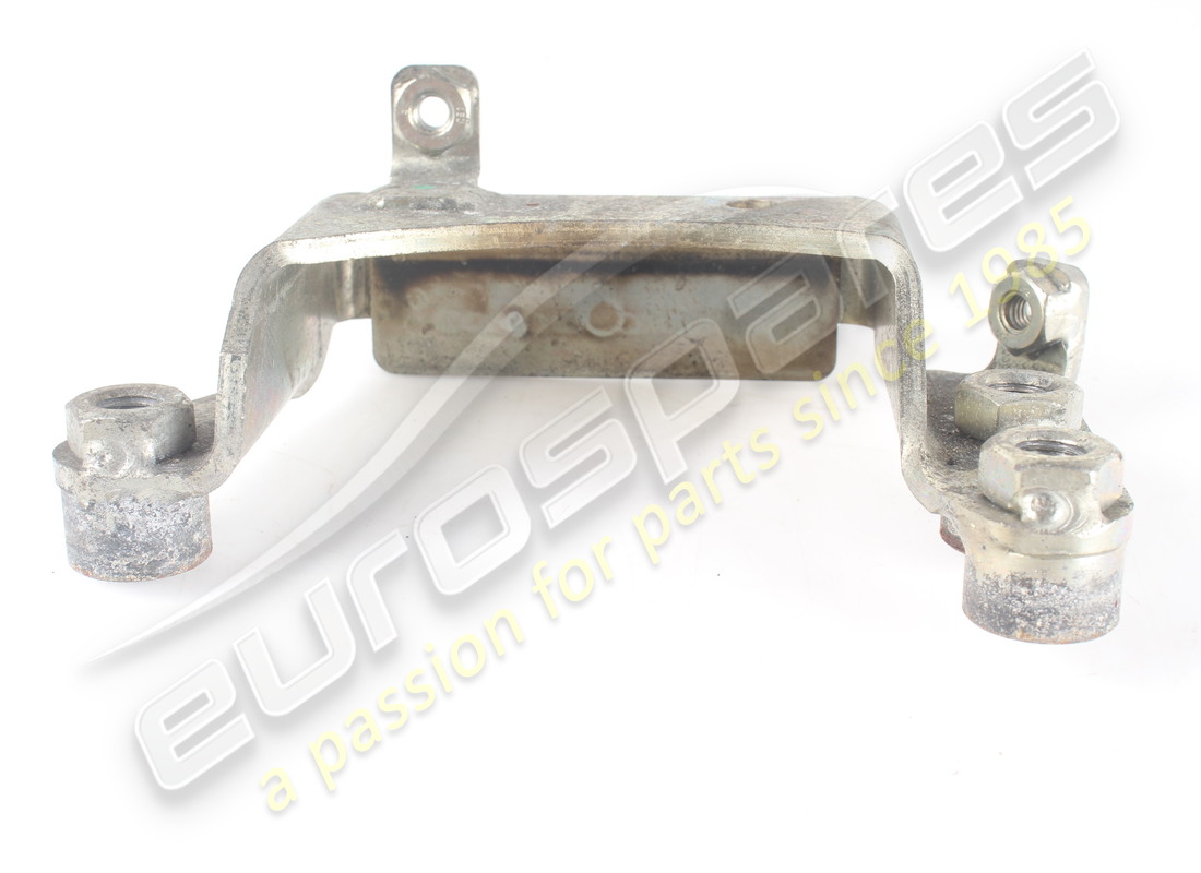 GEBRAUCHTE FERRARI RECHTE BUSH-FEDERBEGRENZUNGSHALTERUNG. TEILENUMMER 280020 (4) gebrauchte ferrari rechte bush-federbegrenzungshalterung. teilenummer 280020 (4)