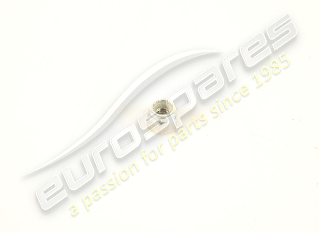 neue maserati mutter. teilenummer 675001367 (1)