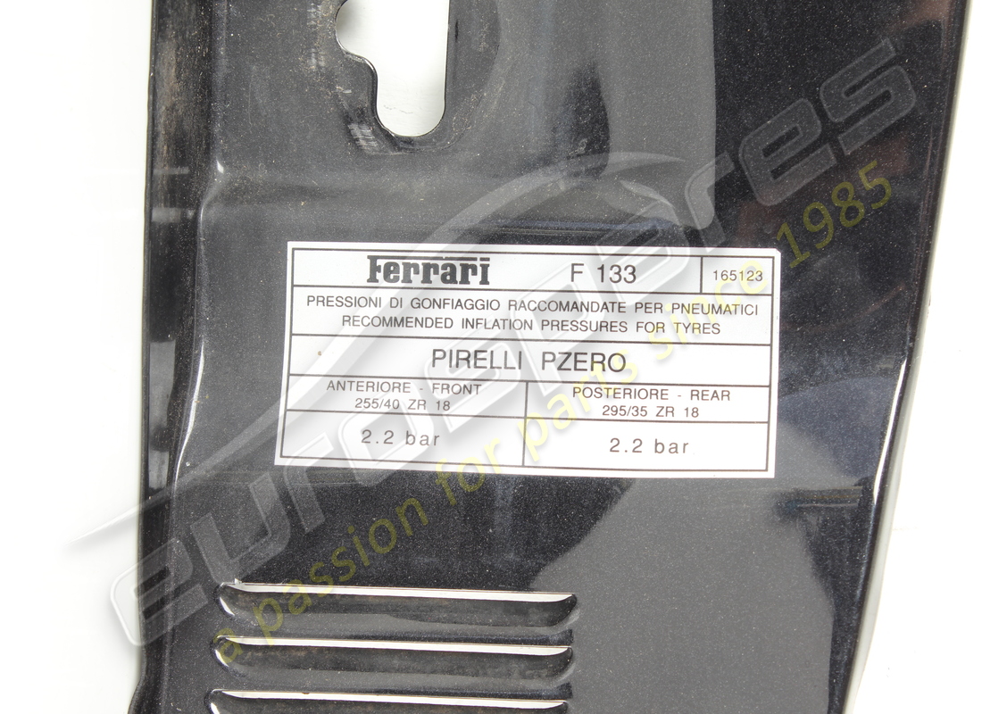 gebraucht ferrari türsäulenabdeckung links. teilenummer 64557600 (2)