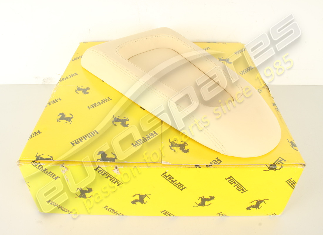 neu ferrari unterer halter -p.crema. teilenummer 67128604 (1)