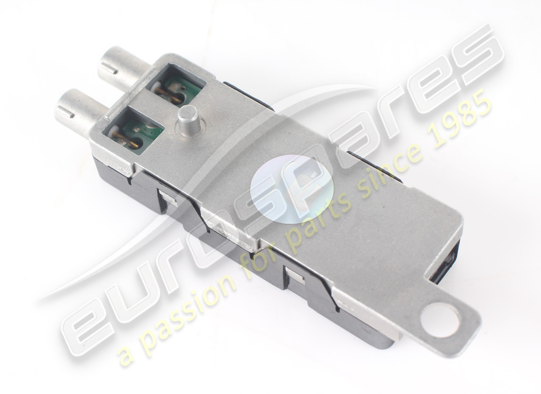 verwendet ferrari fm2/dab verstärker. teilenummer 298613 (2)