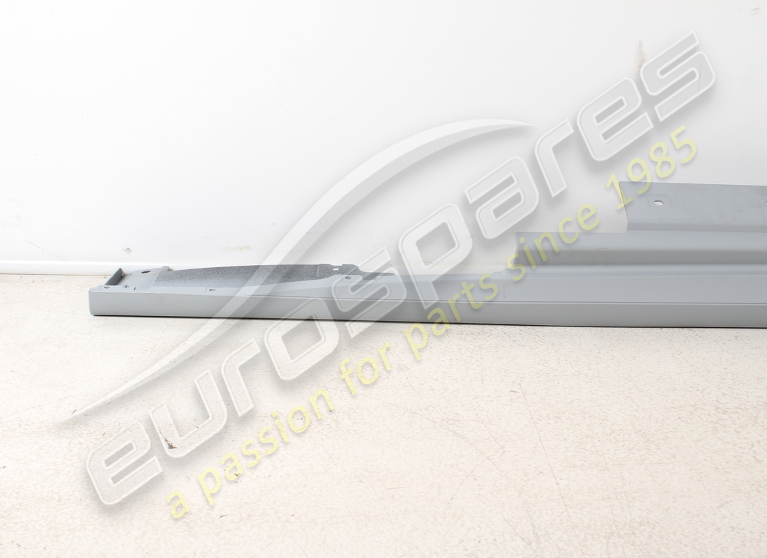 neu ferrari linke schwellerverkleidung, seitliche verkleidung. teilenummer 83315010 (3)