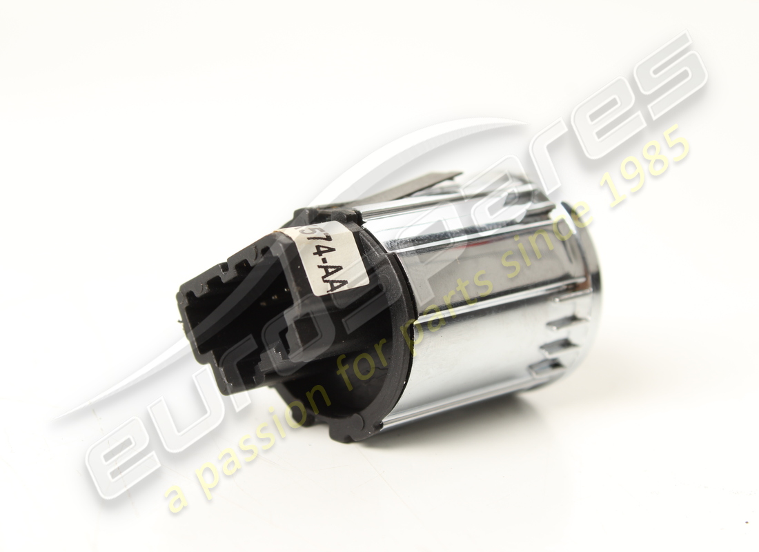 beschädigter aston martin-schalter, beheizter frontbildschirm. teilenummer 6g3318k574aa (2)