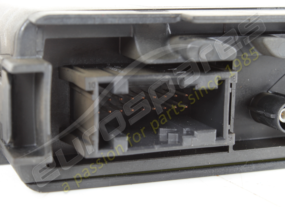 beschädigt ferrari tcu ecall / svr. teilenummer 824396 (5)