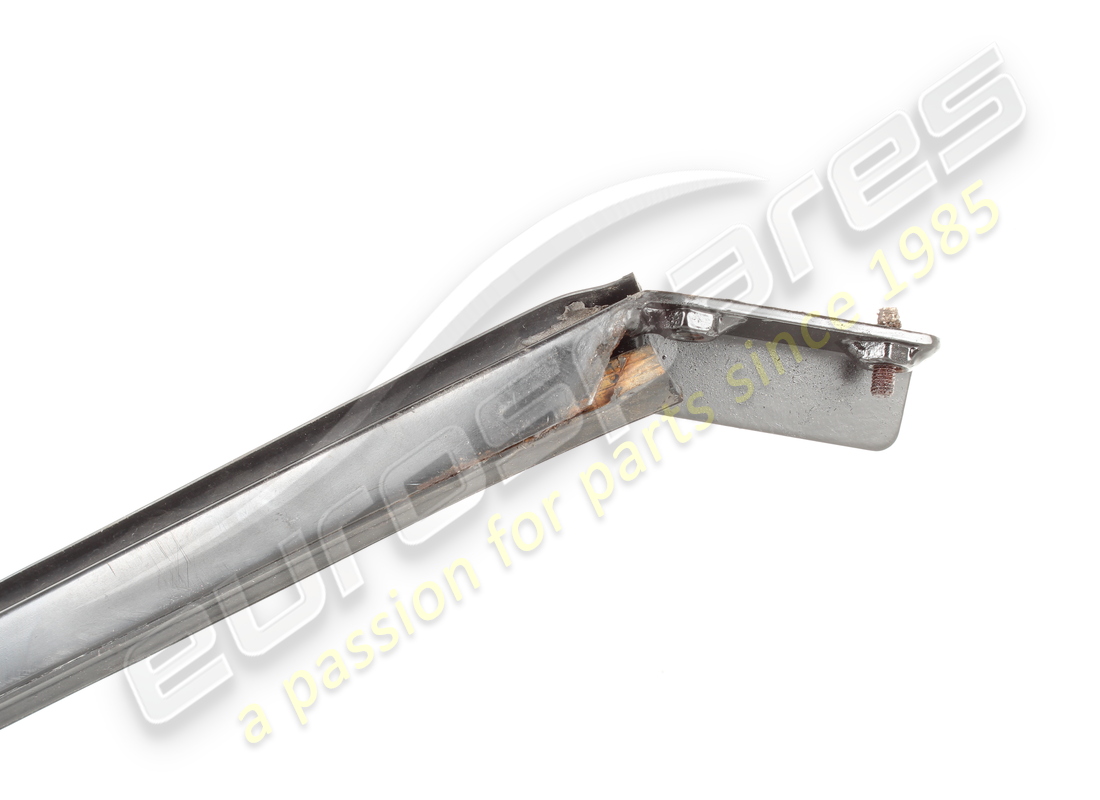 GEBRAUCHTER FERRARI RH TÜRGLAS RAHMEN GTS. TEILENUMMER 60292000 (4) gebrauchter ferrari rh türglas rahmen gts. teilenummer 60292000 (4)