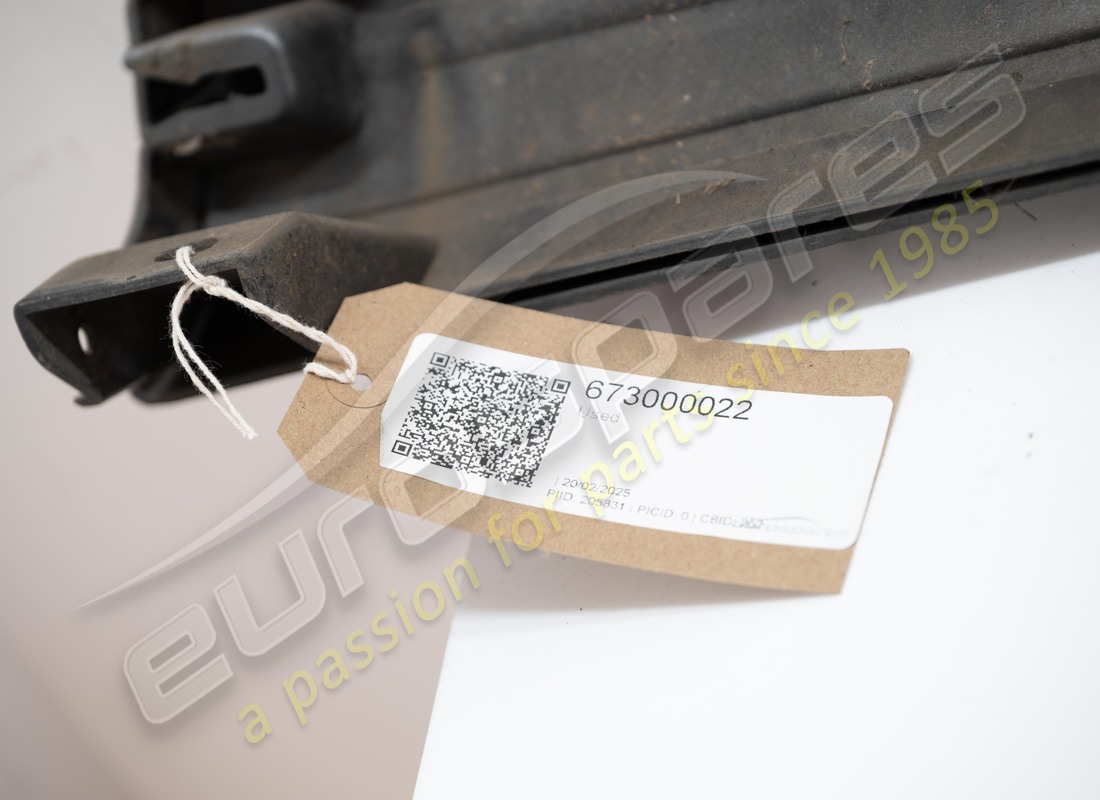 GEBRAUCHT MASERATI RECHTER SEITENSCHWELLER (GRUNDIERT). TEILENUMMER 673000022 (12) gebraucht maserati rechter seitenschweller (grundiert). teilenummer 673000022 (12)