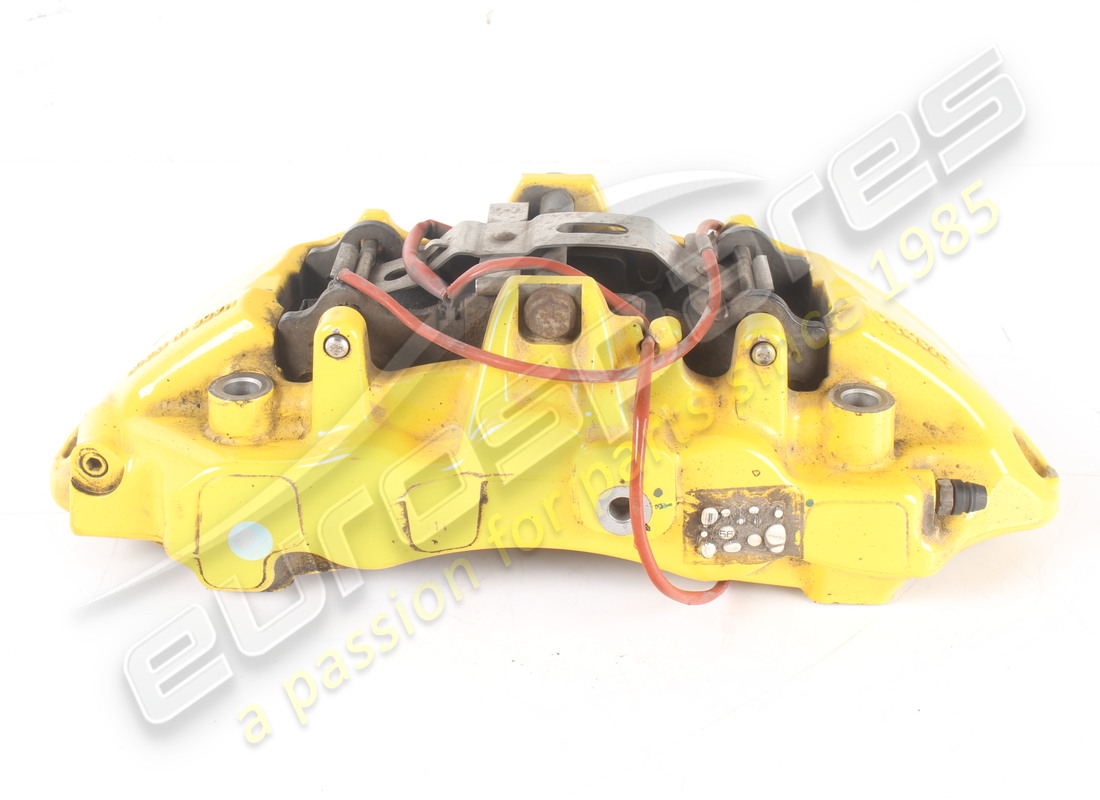 gebrauchter ferrari vorderer linker bremssattel mit belägen. teilenummer 315567 (3)