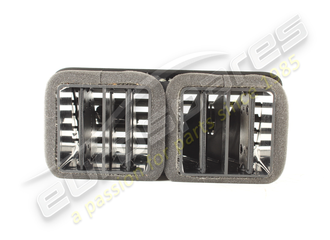 GEBRAUCHTE MASERATI HINTERE LÜFTUNGSÖFFNUNG. TEILENUMMER 67211900 (6) gebrauchte maserati hintere lüftungsöffnung. teilenummer 67211900 (6)