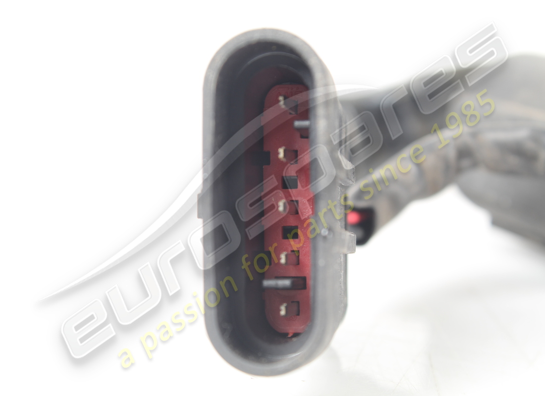 gebrauchtes ferrari rh tgk-ventil. teilenummer 67635900 (2)