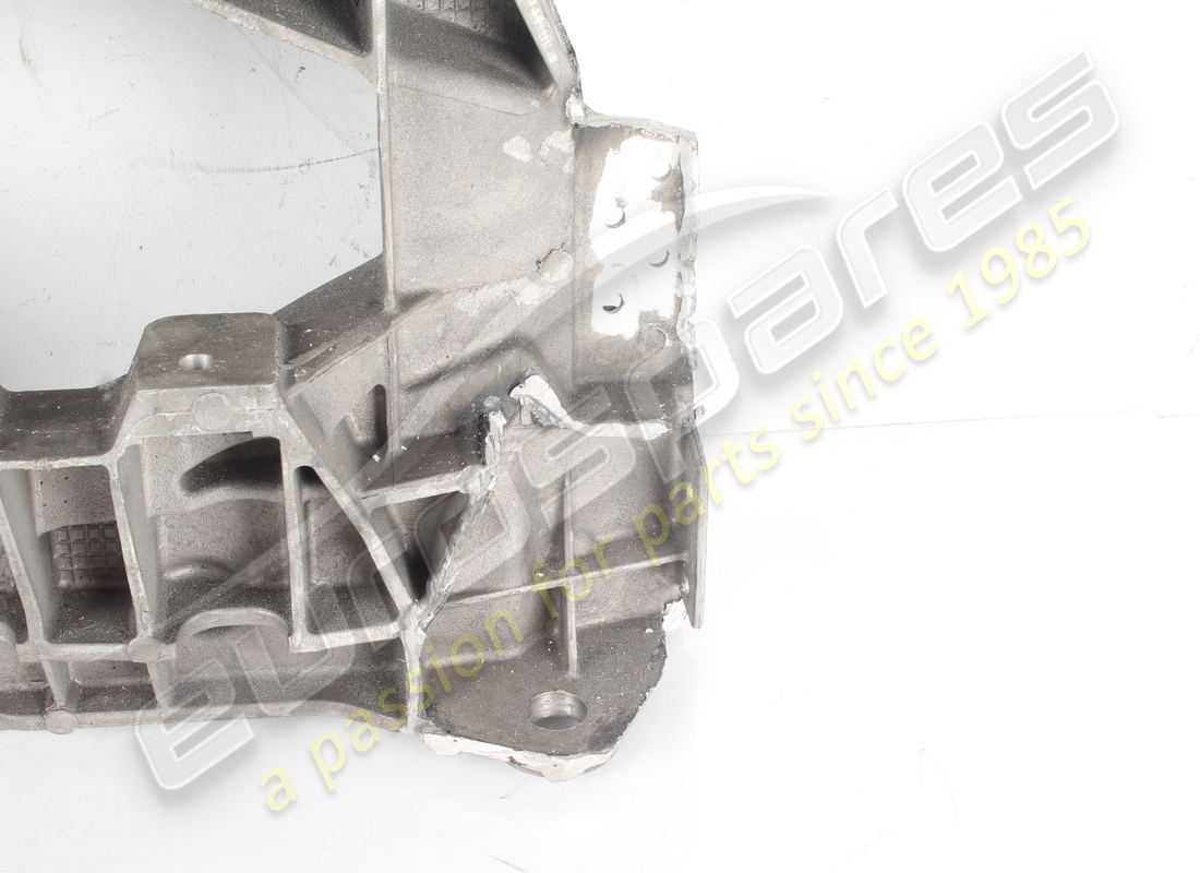 gebrauchte ferrari vordere hilfsrahmenbaugruppe. teilenummer 985259819 (6)